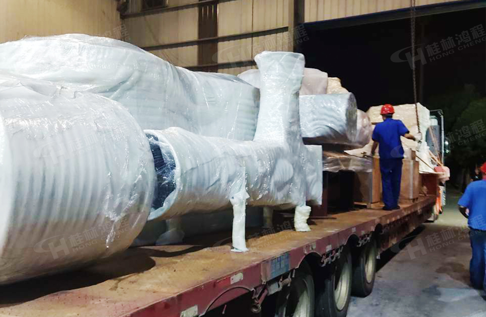 【發(fā)貨】海內(nèi)外訂單火爆，大批鴻程設(shè)備奔赴全球！